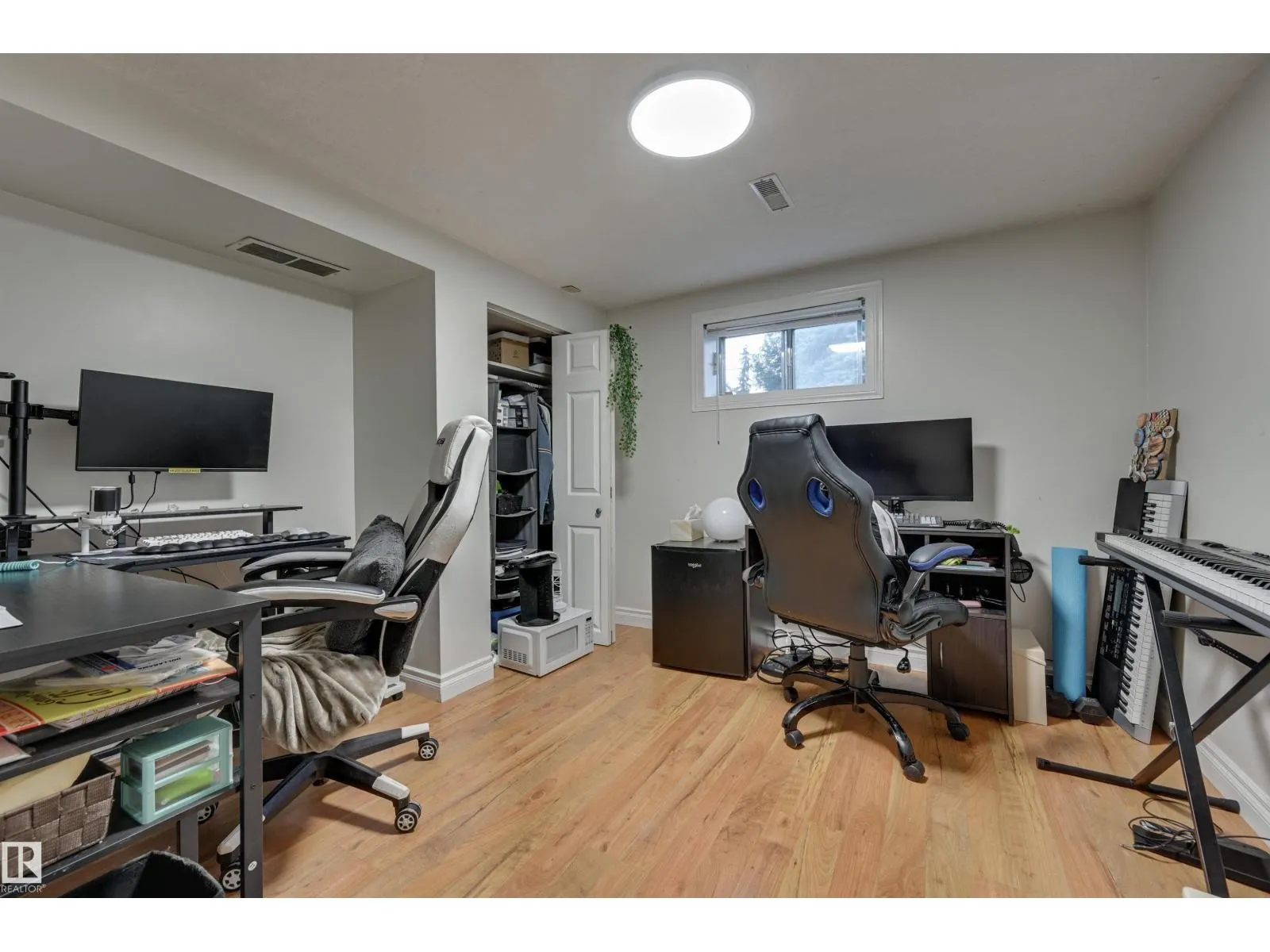 10752 75 AV NW