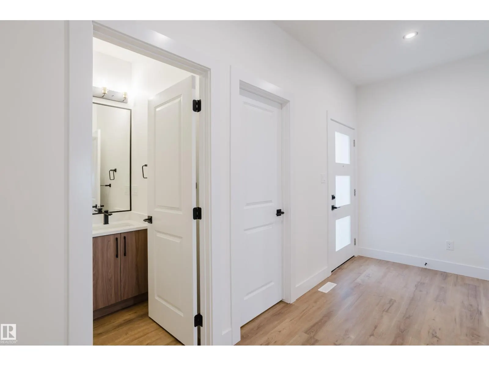 341 Munn WY