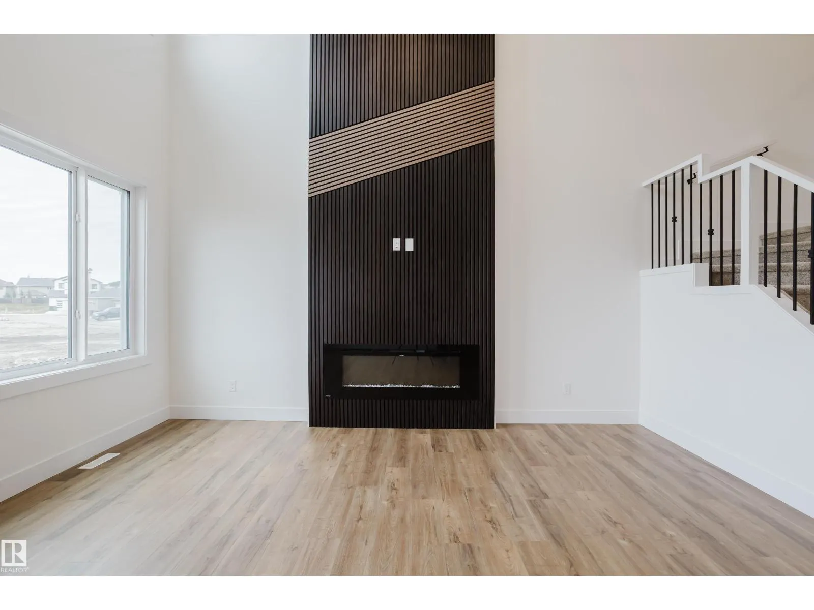 341 Munn WY