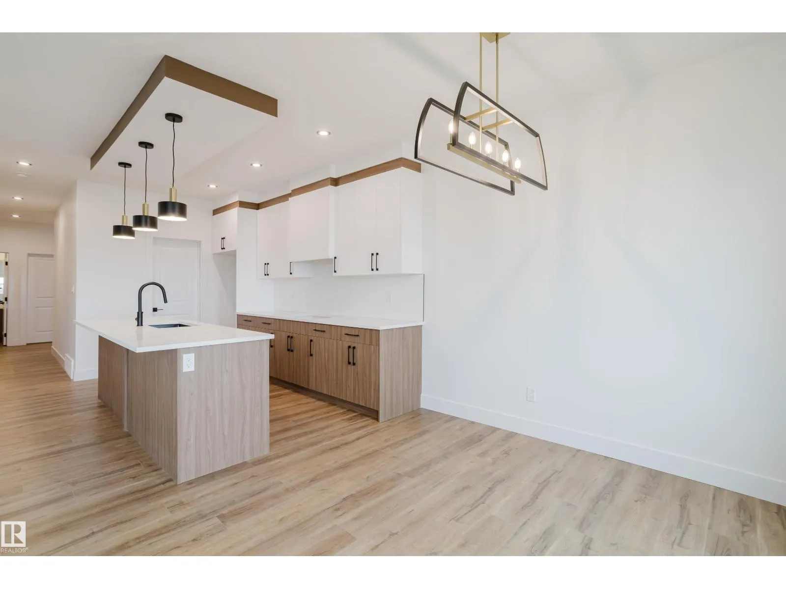 341 Munn WY