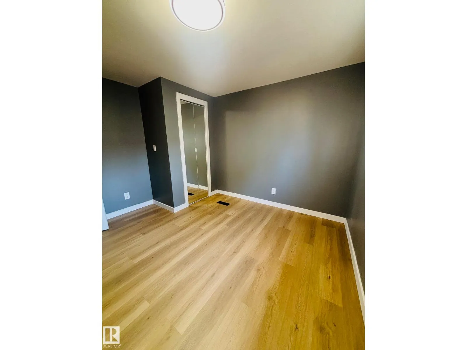 13 Maple Terrace NW