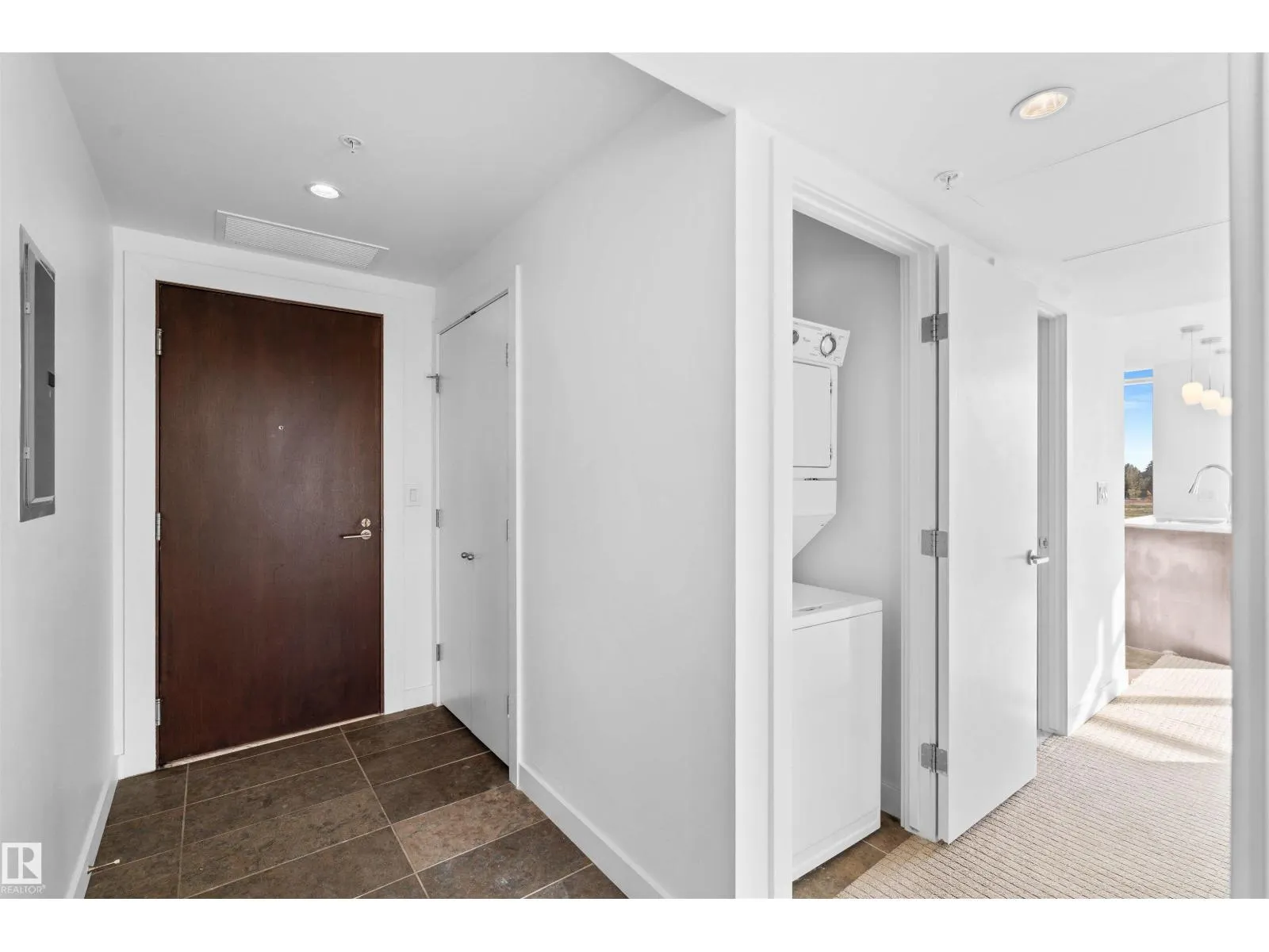 #209 2606 109 ST NW