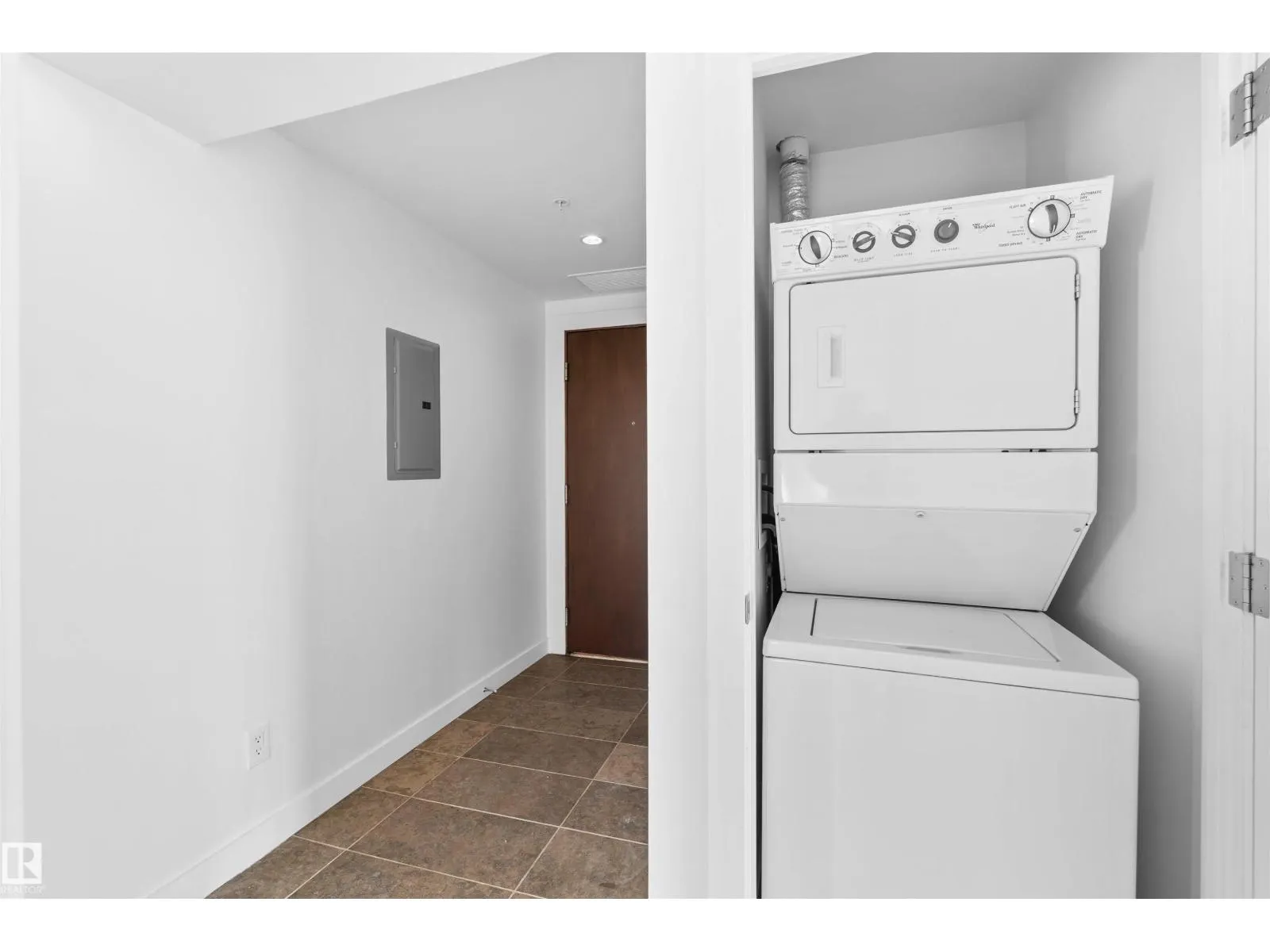 #209 2606 109 ST NW