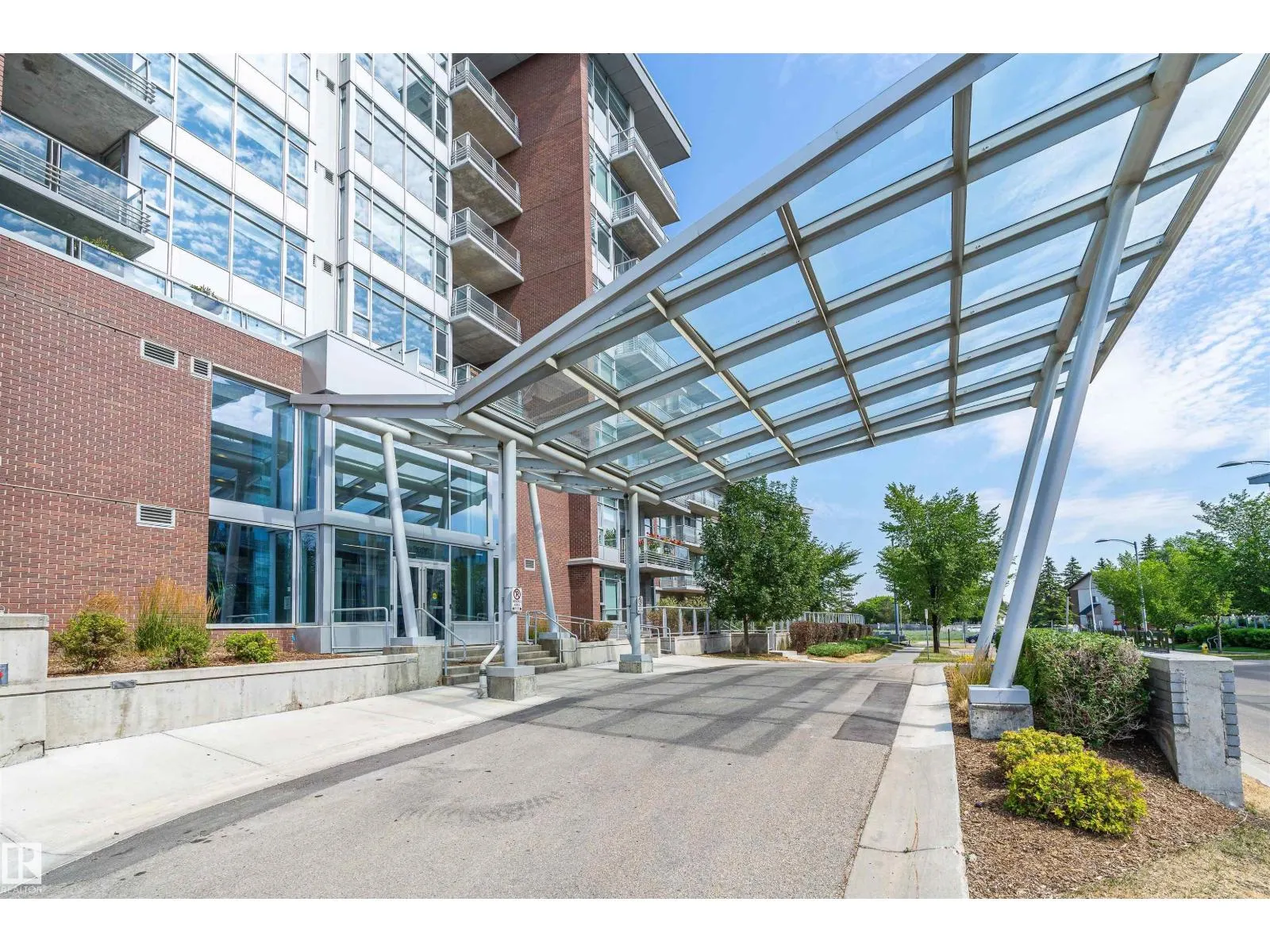#209 2606 109 ST NW