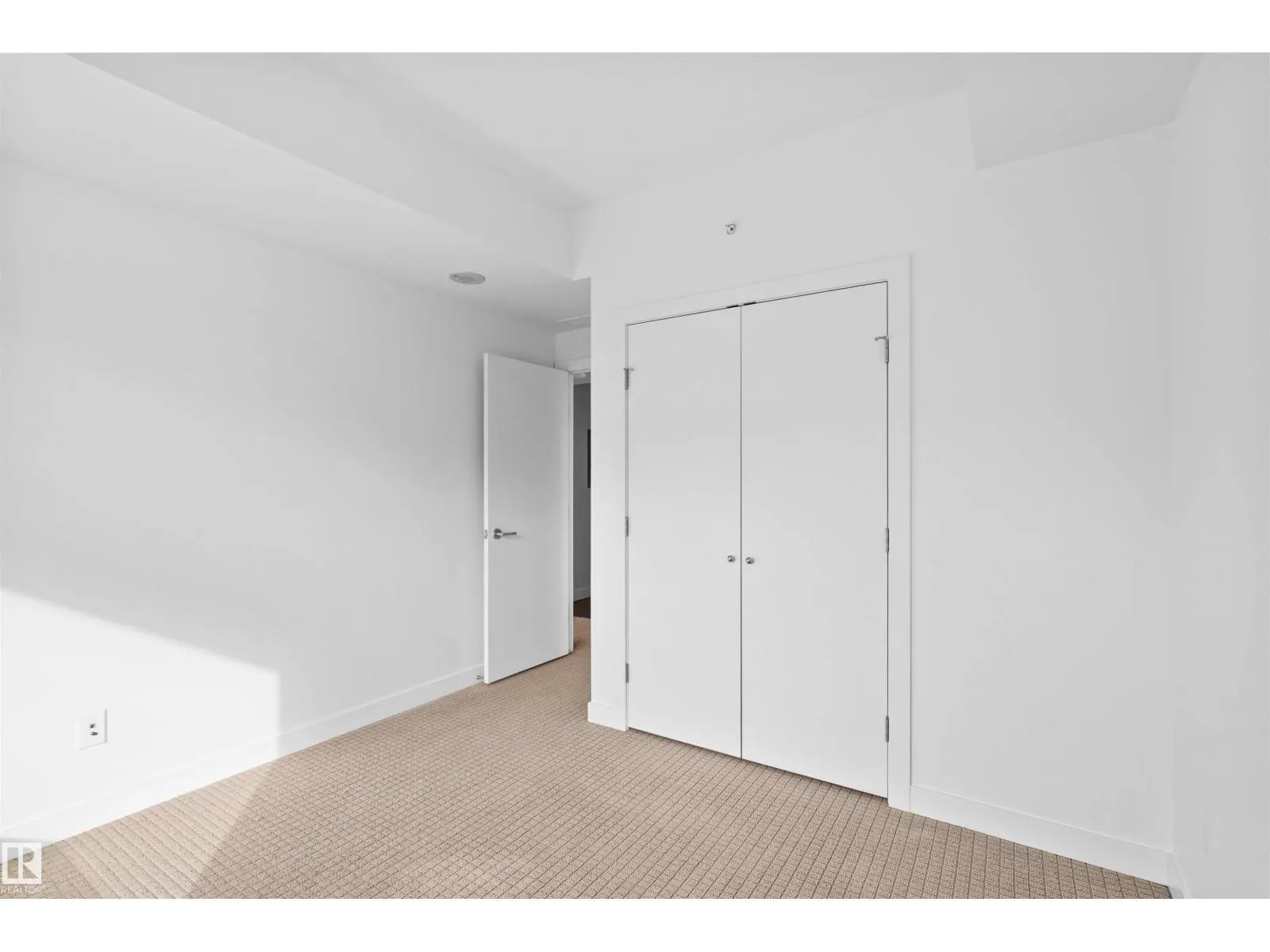 #209 2606 109 ST NW