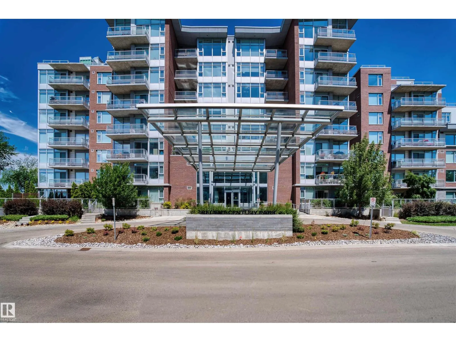 #209 2606 109 ST NW