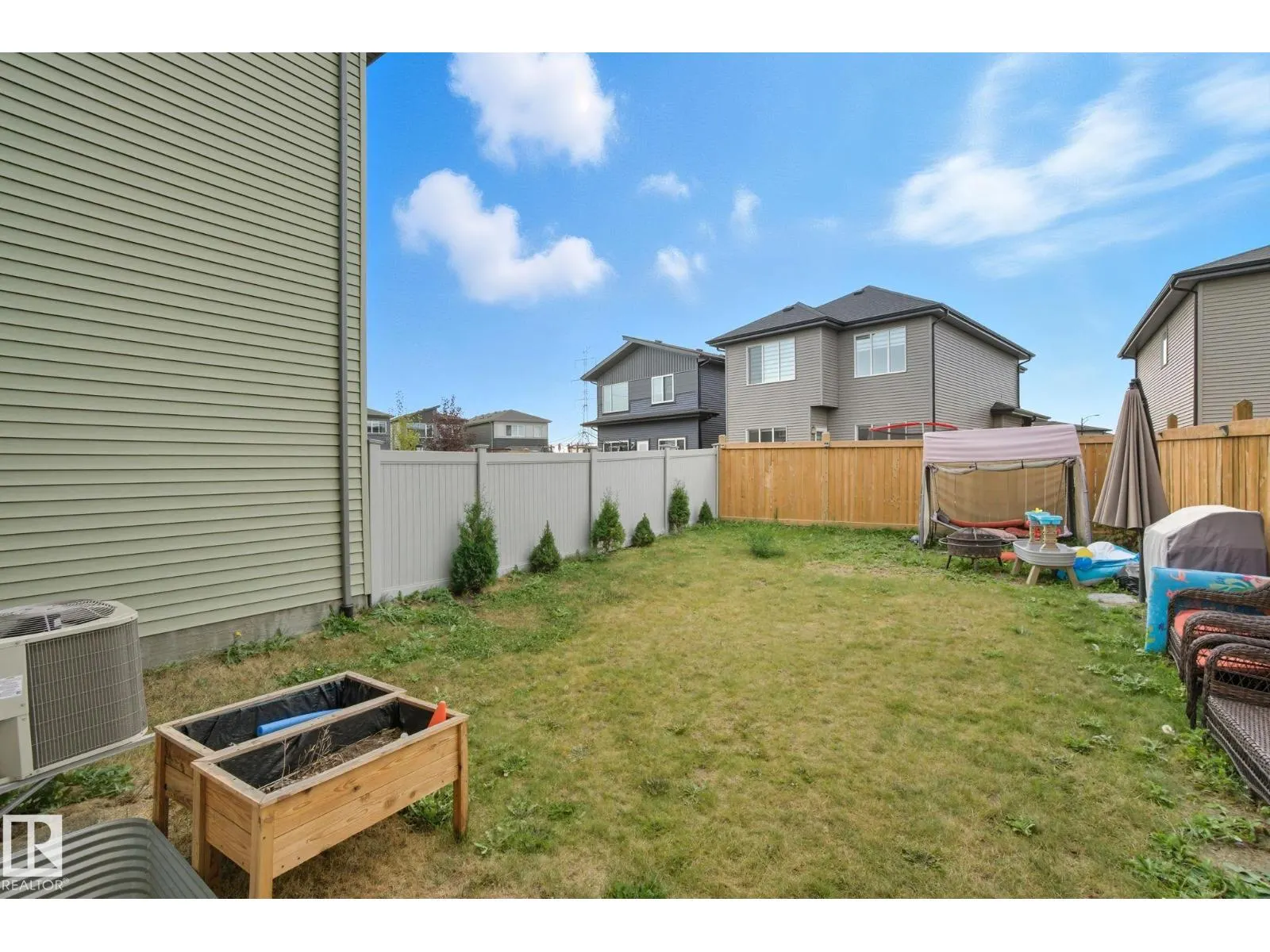 9307 PEAR LINK SW