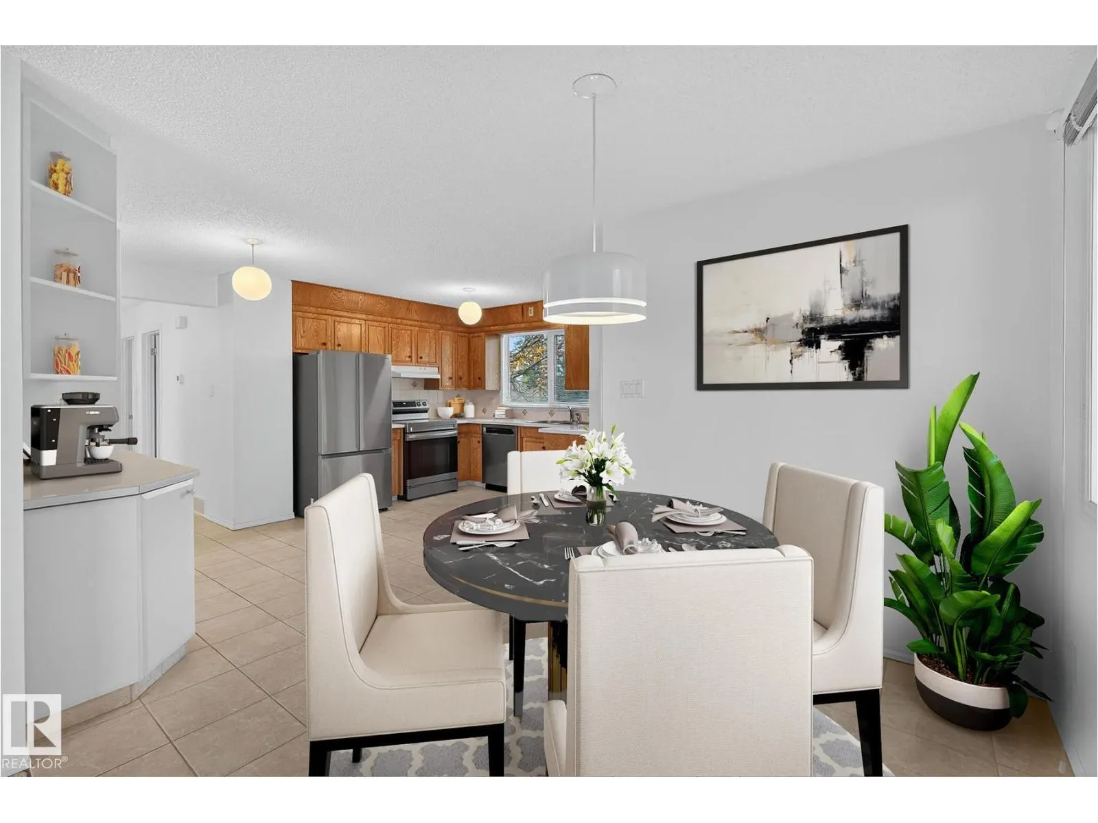1904 89 ST NW