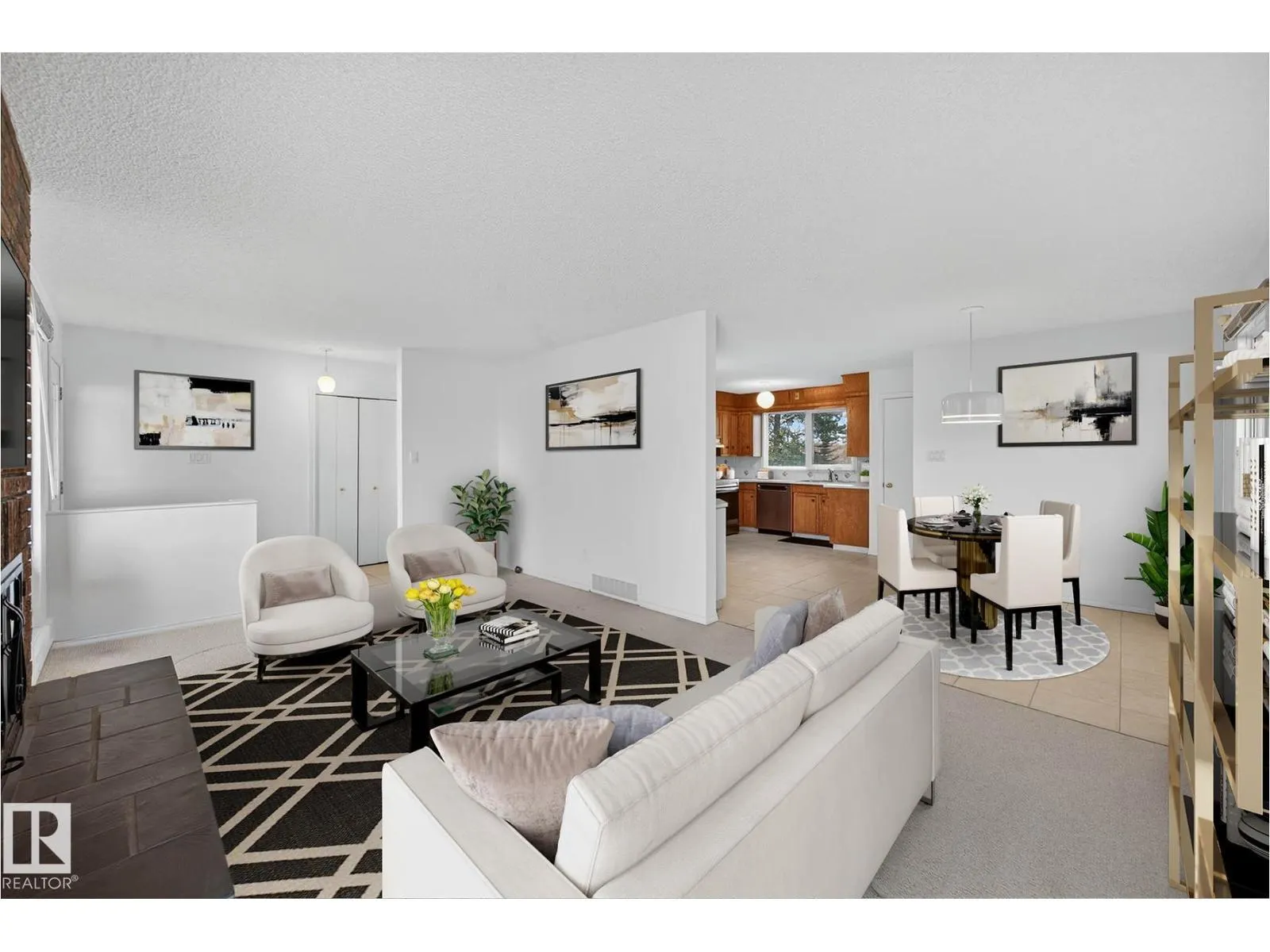 1904 89 ST NW