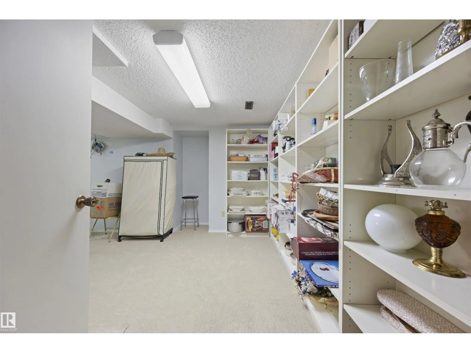2811 125 ST NW