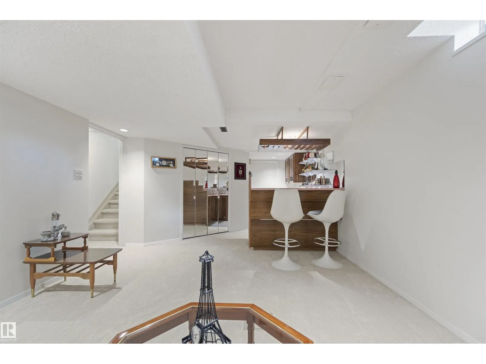 2811 125 ST NW