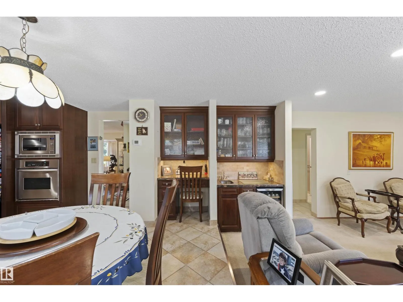 2811 125 ST NW