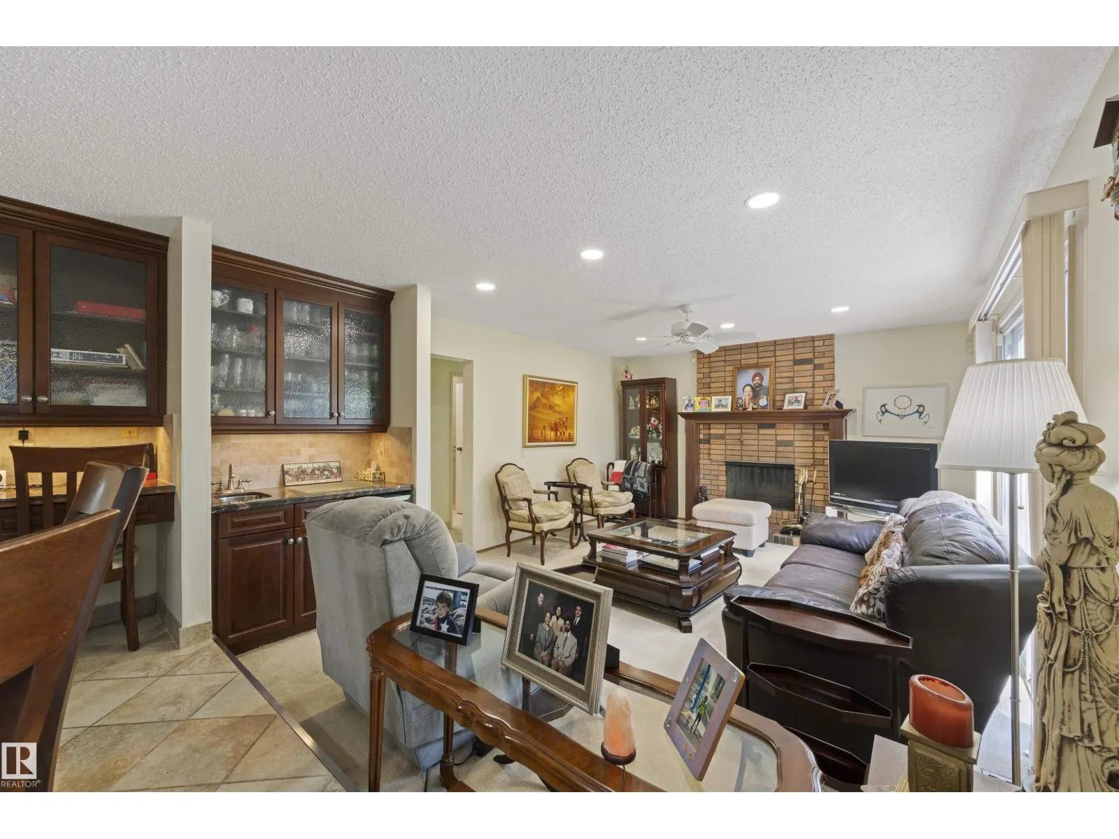 2811 125 ST NW