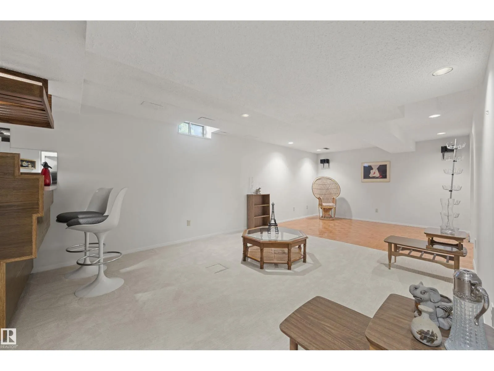 2811 125 ST NW