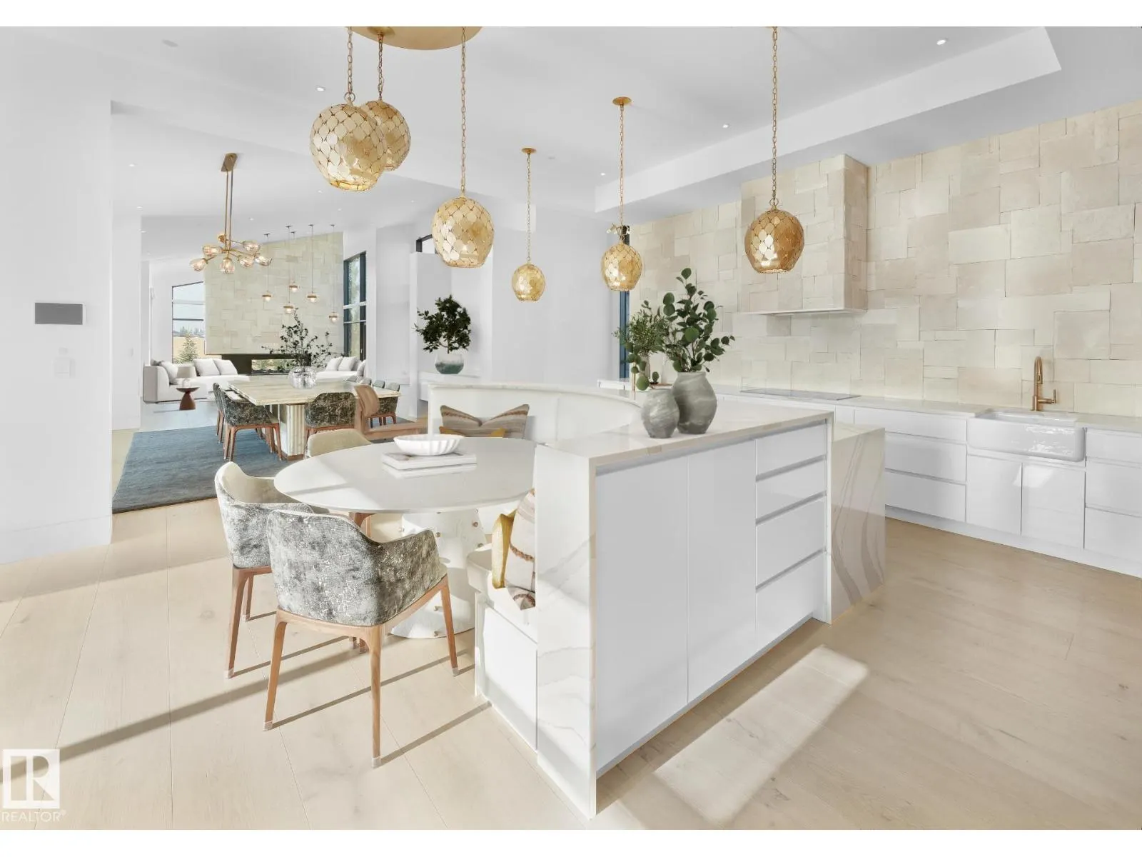 46 KINGSFORD CR