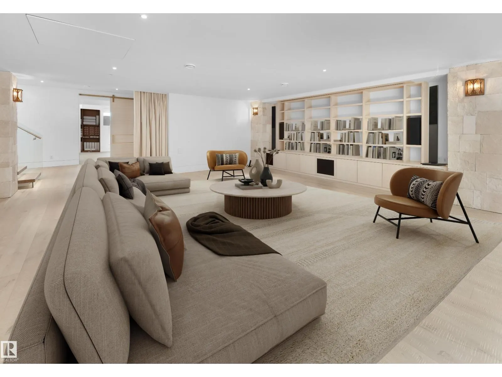 46 KINGSFORD CR