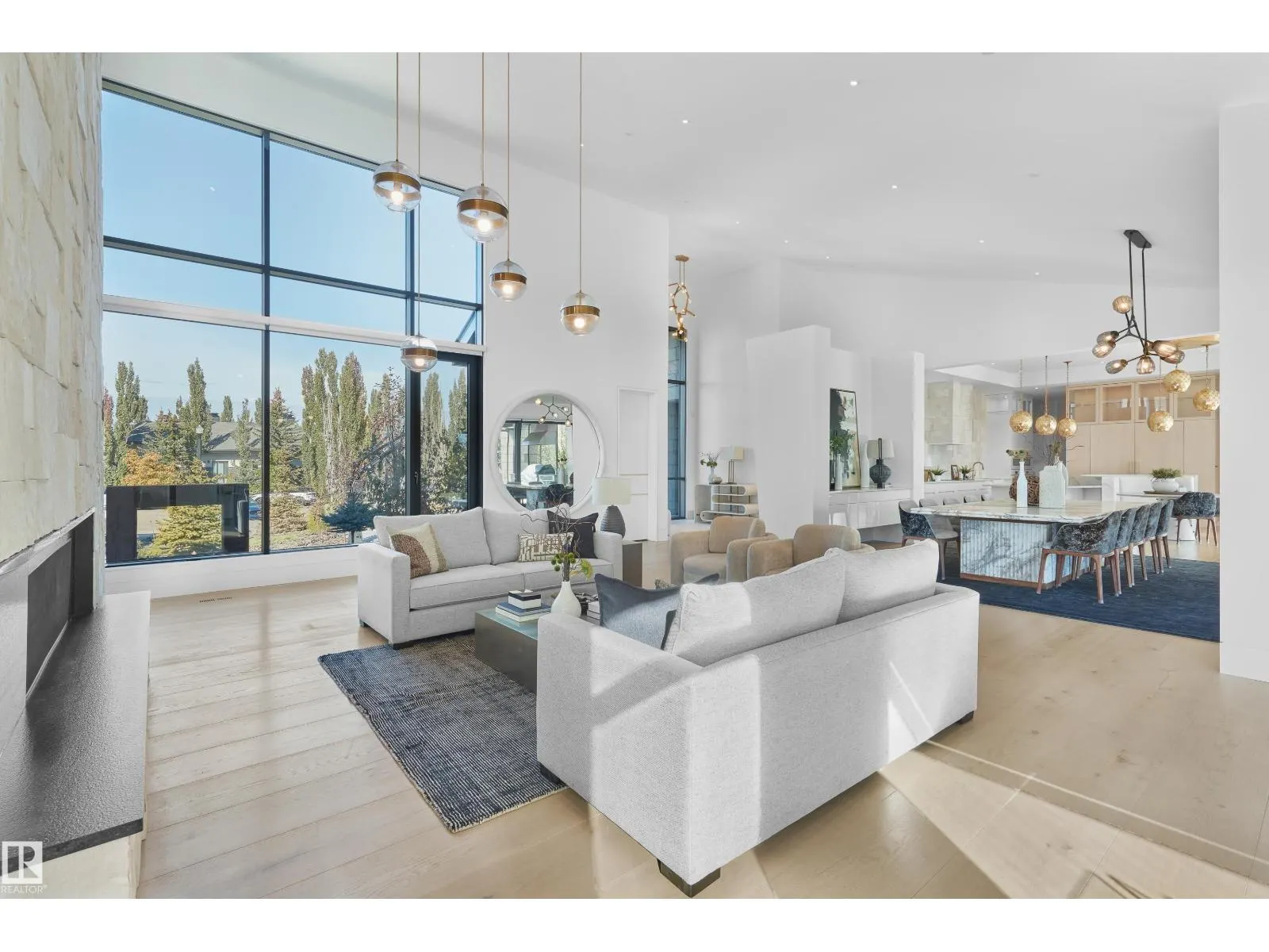 46 KINGSFORD CR