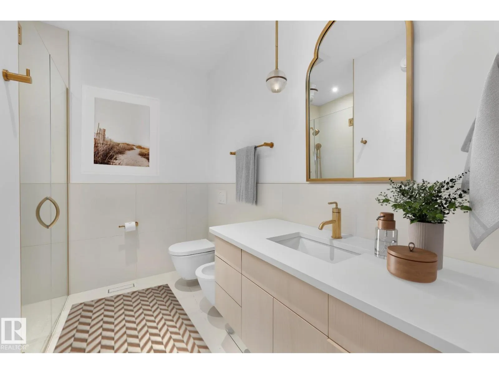46 KINGSFORD CR