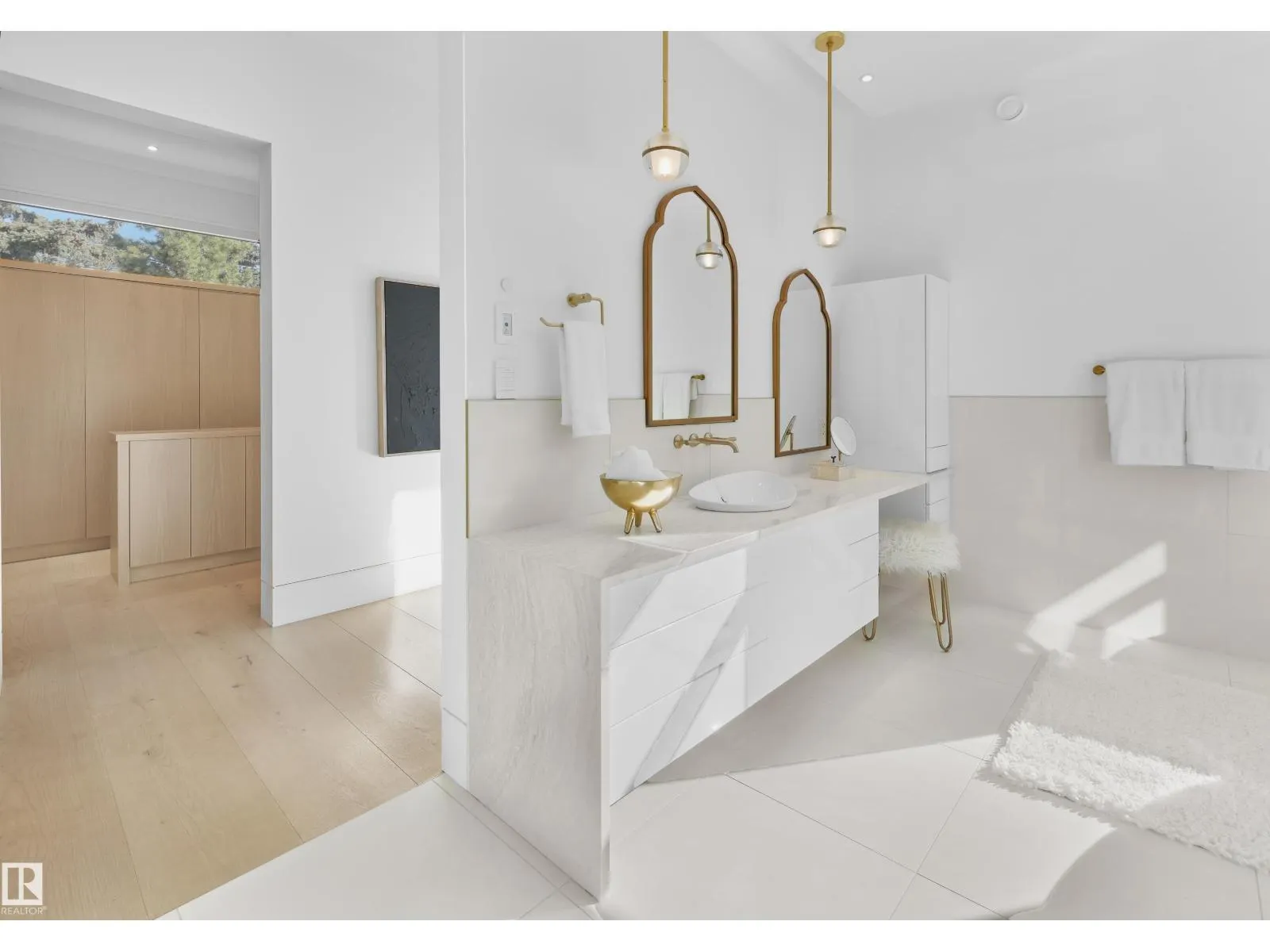 46 KINGSFORD CR