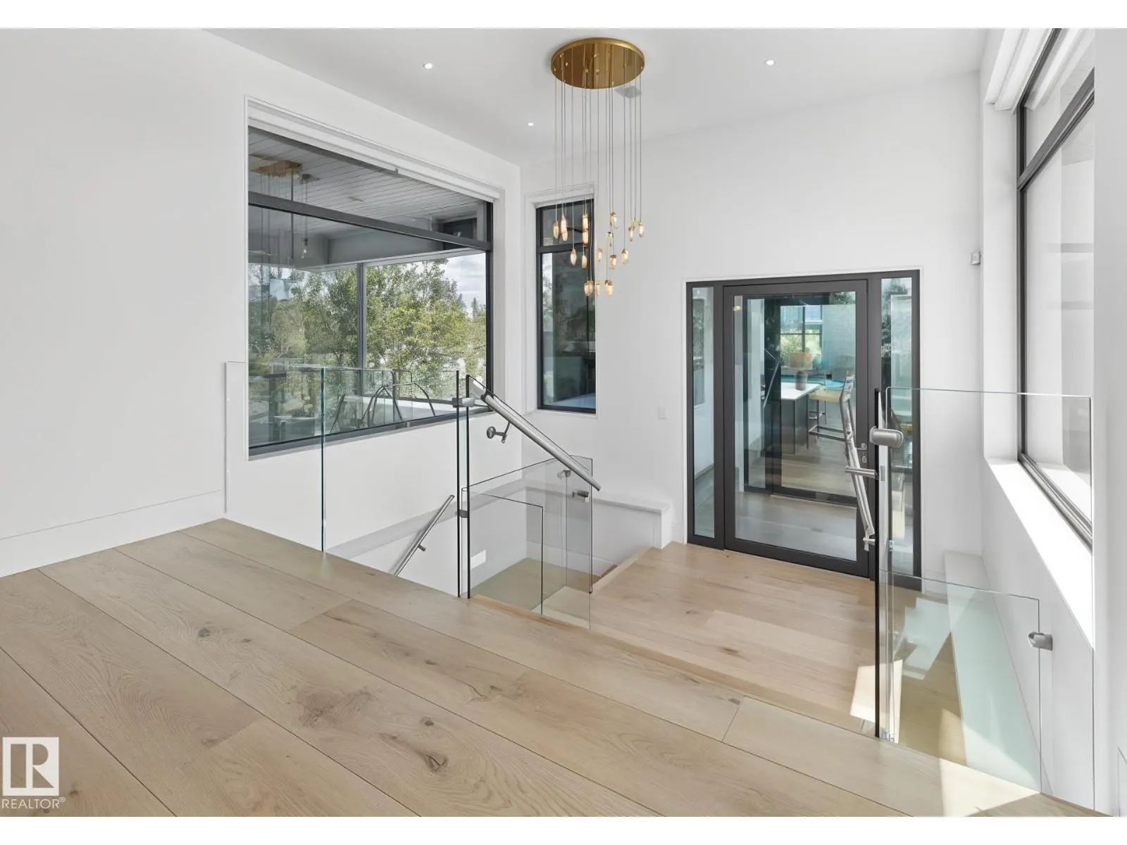 46 KINGSFORD CR