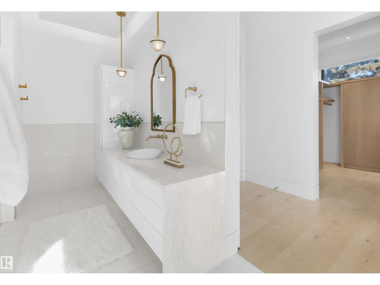 46 KINGSFORD CR