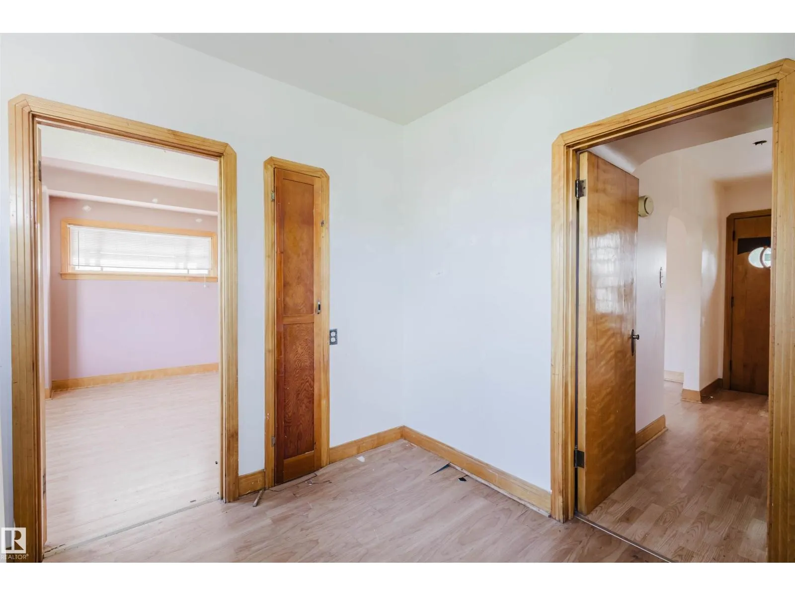 10827 111 ST NW