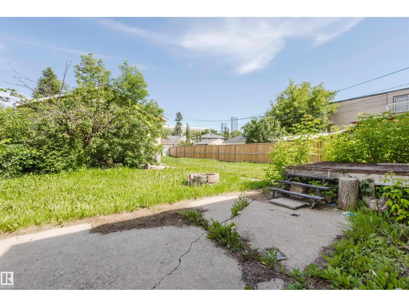 10827 111 ST NW