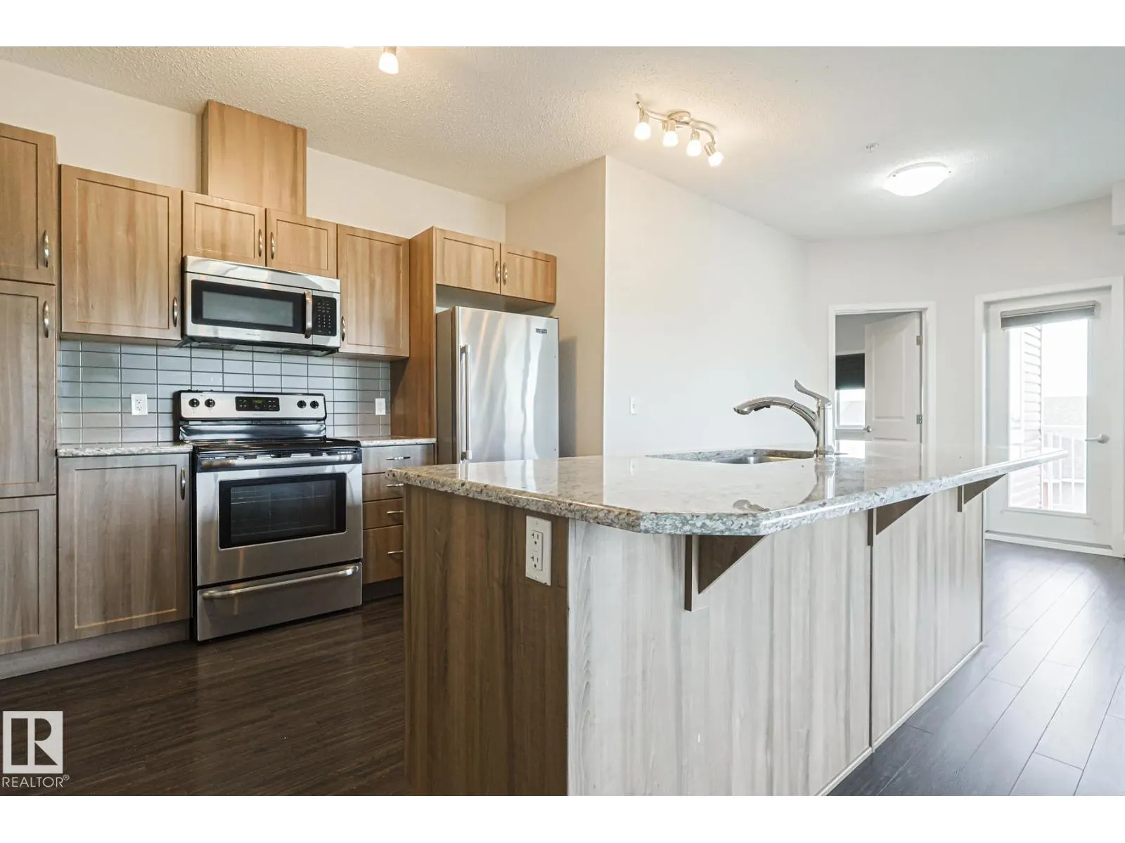 #402 1820 RUTHERFORD RD SW SW