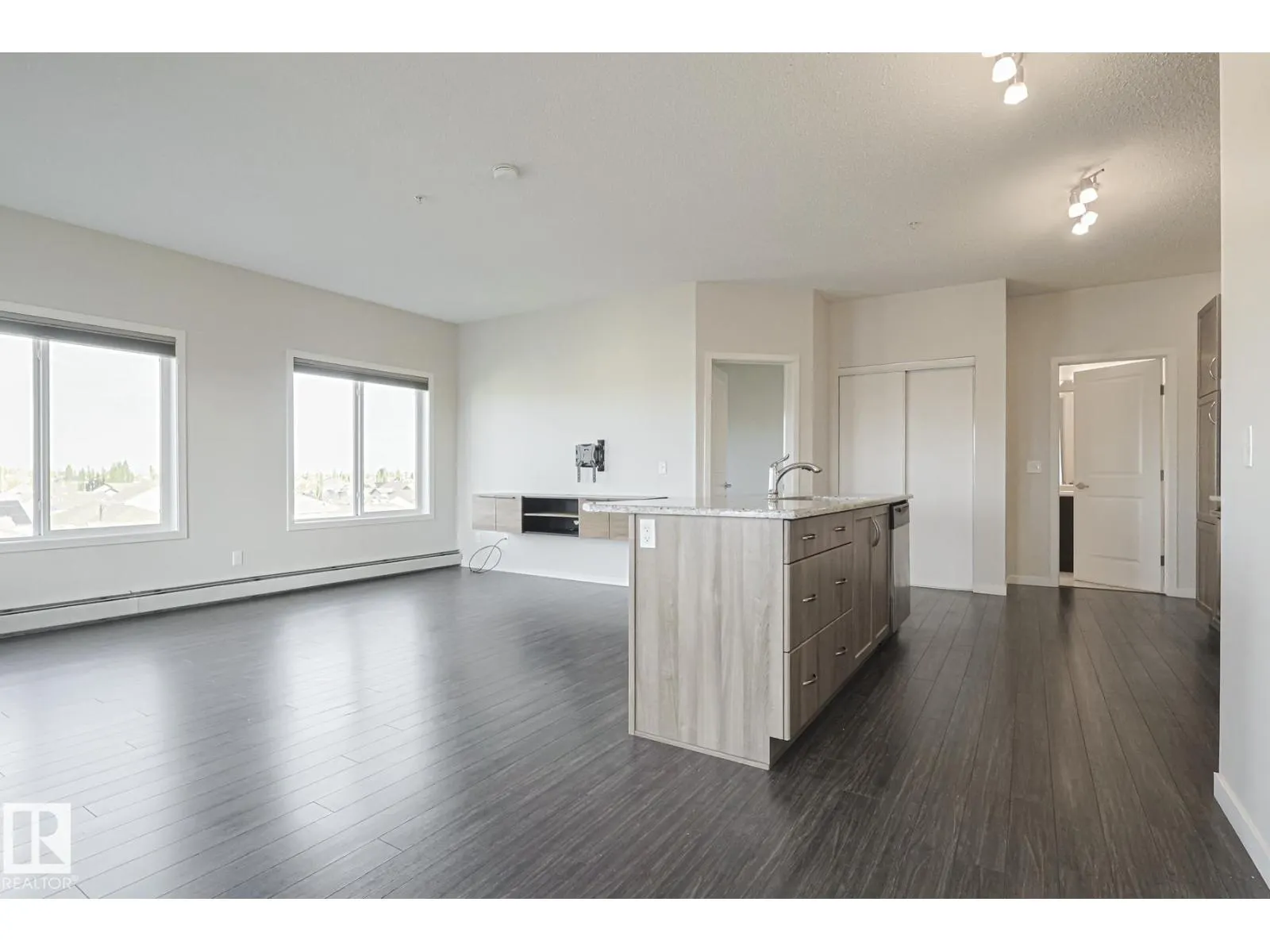 #402 1820 RUTHERFORD RD SW SW