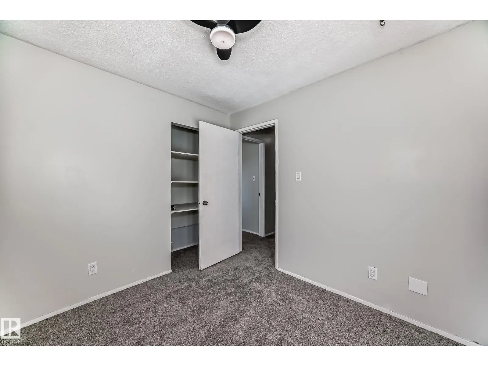 #17 1651 46 ST NW