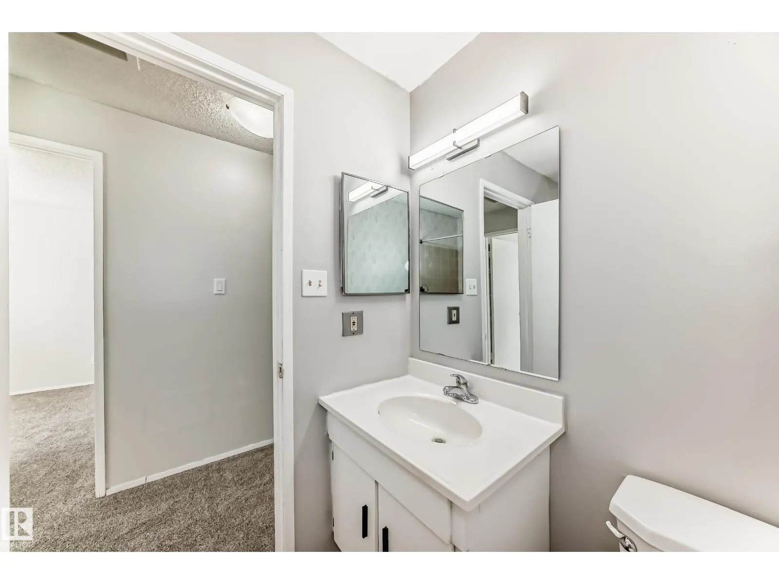 #17 1651 46 ST NW
