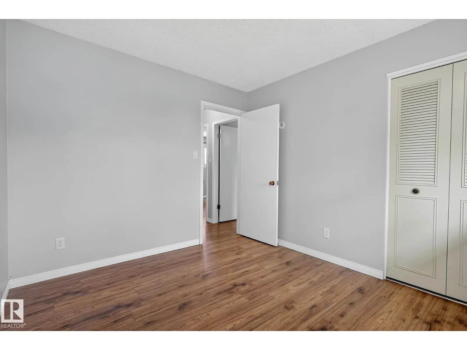 8012 172 ST NW
