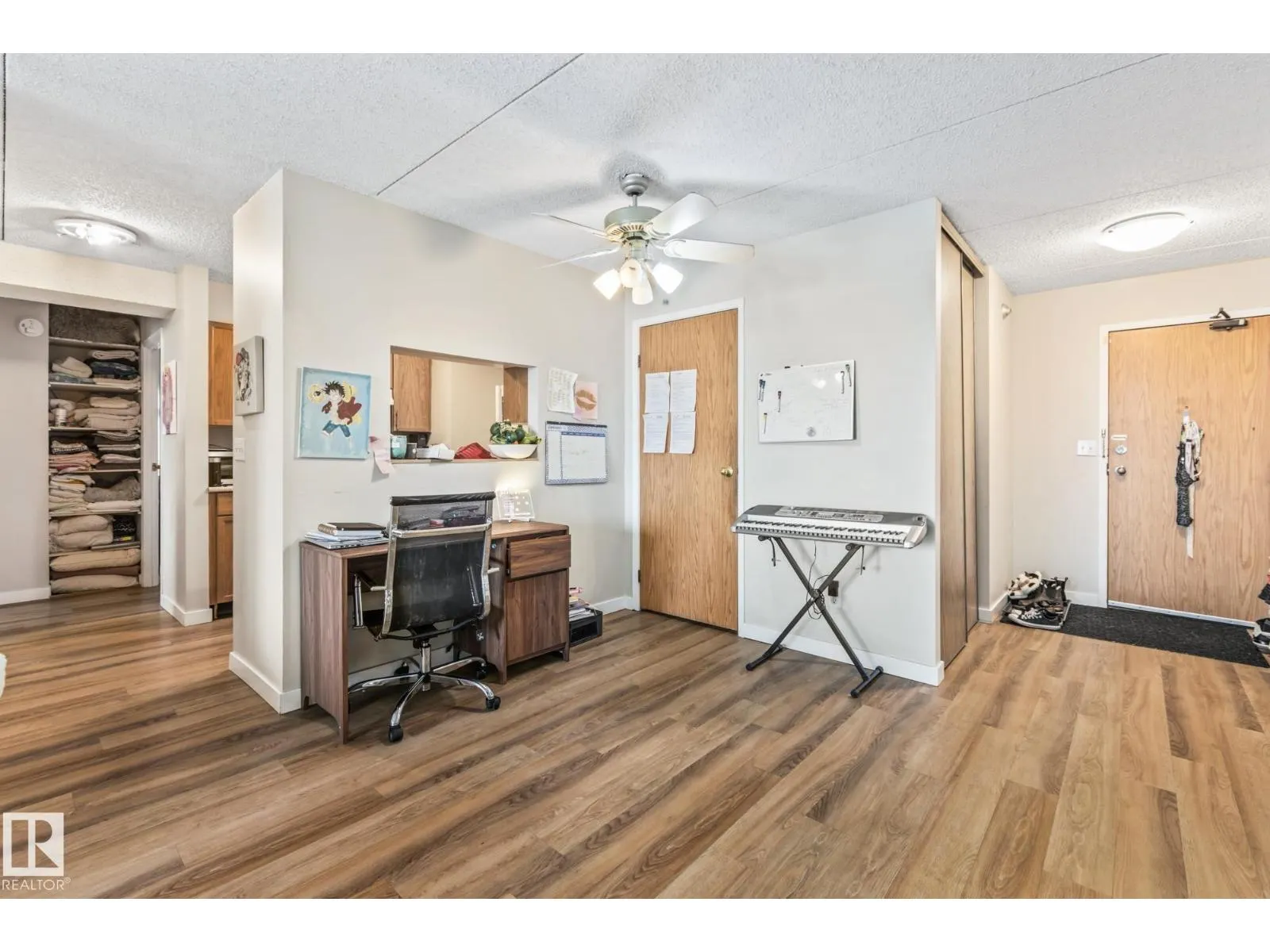 #905 9917 110 ST NW
