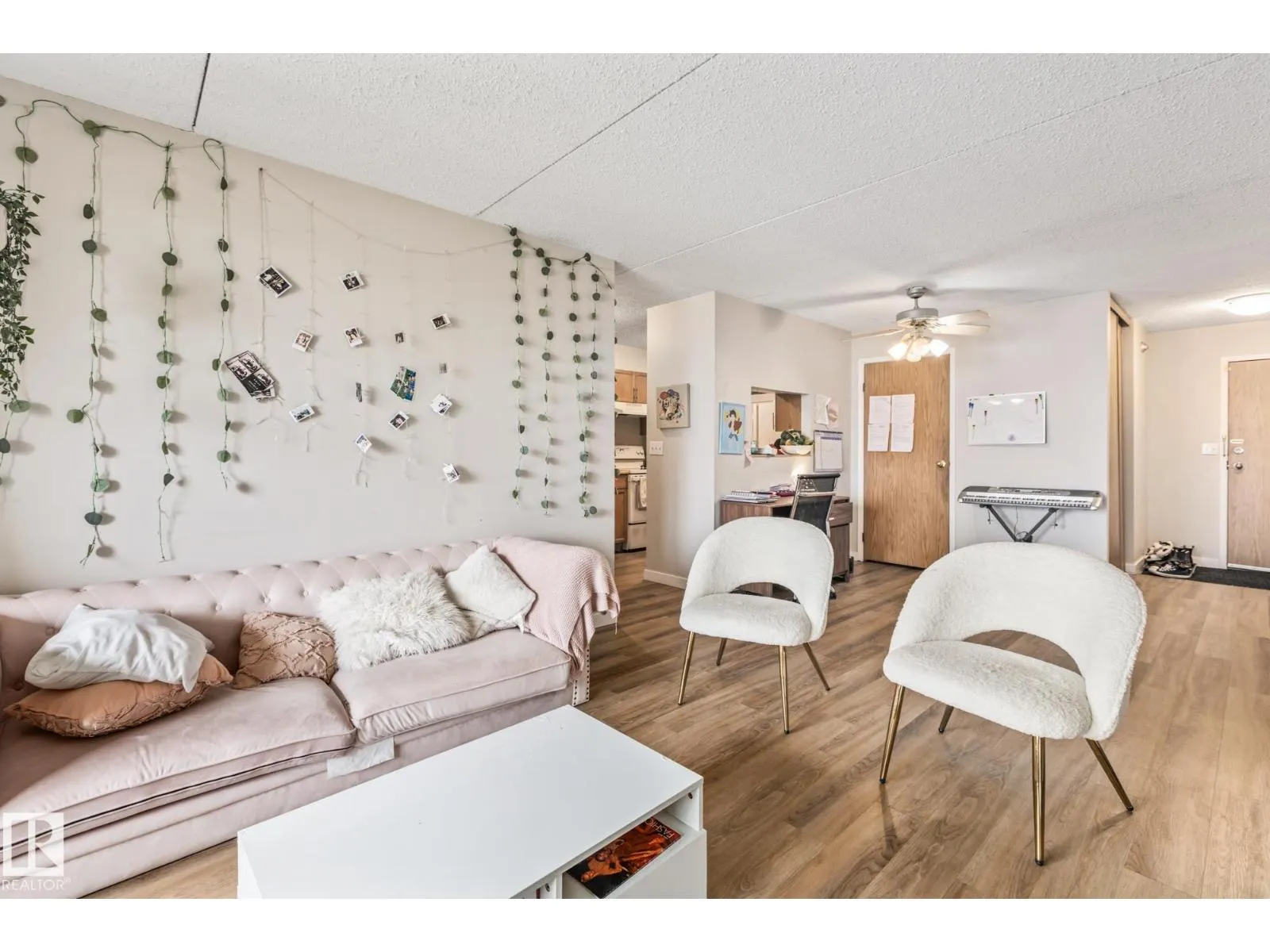 #905 9917 110 ST NW