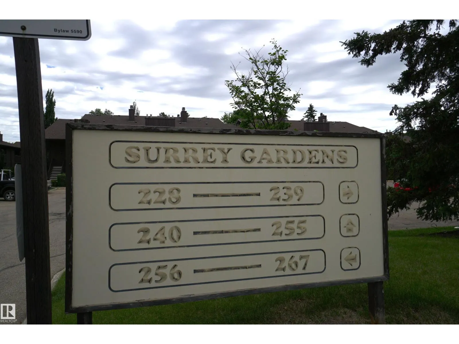 245 SURREY GARDENS GD NW