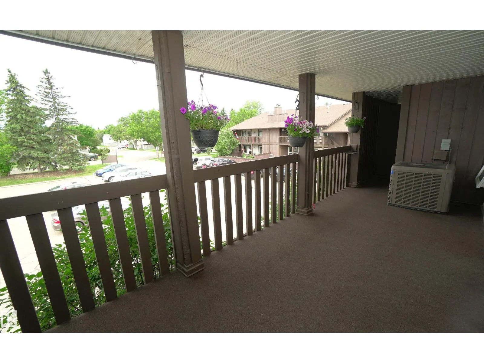 245 SURREY GARDENS GD NW