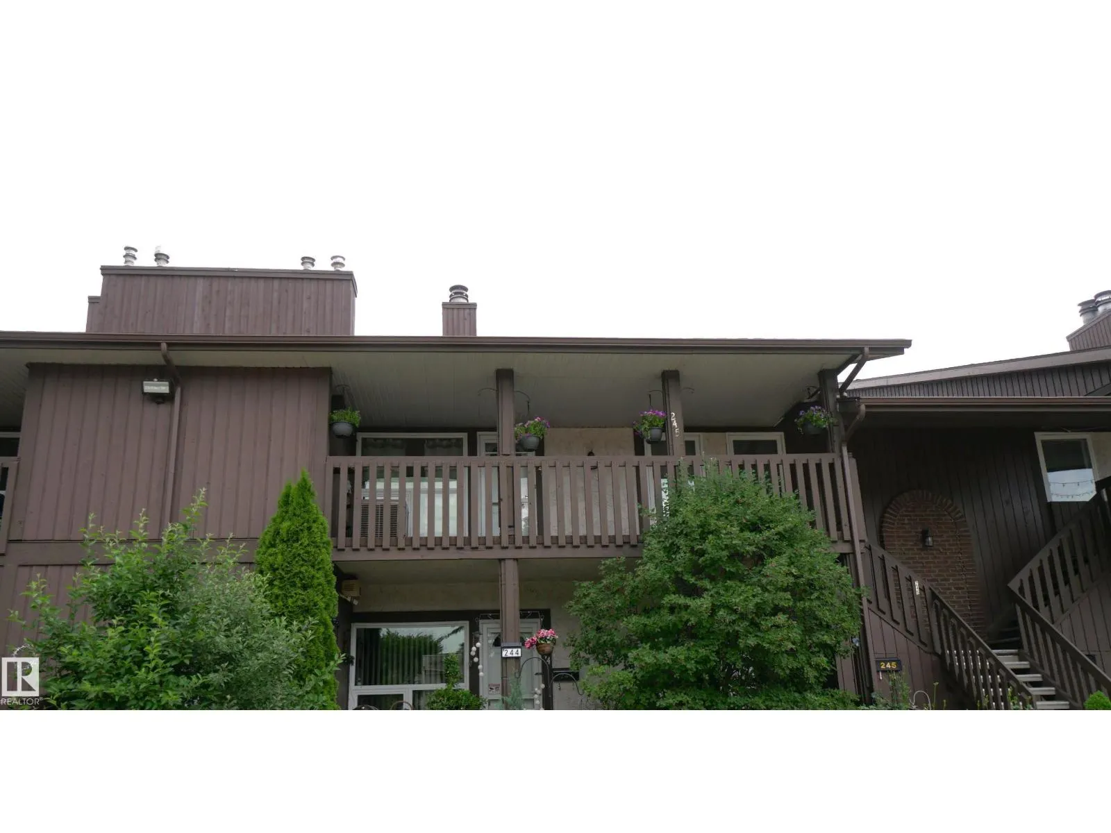 245 SURREY GARDENS GD NW