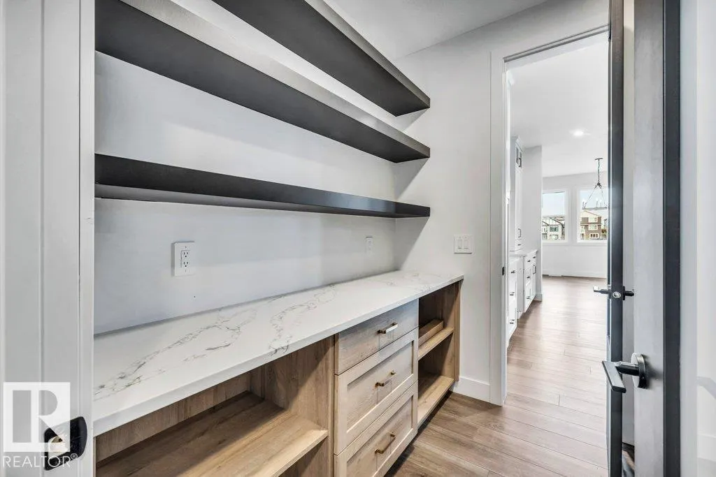 48 ELDRIDGE PT