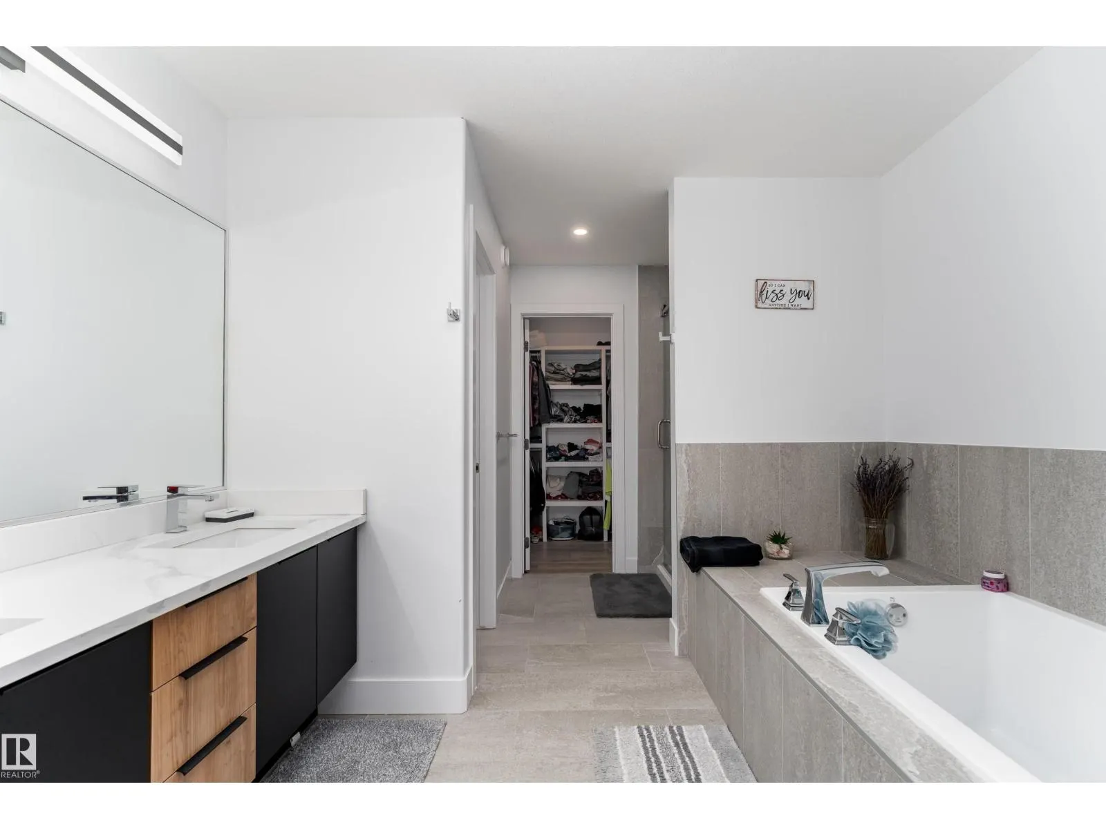 3235 PELERIN CR