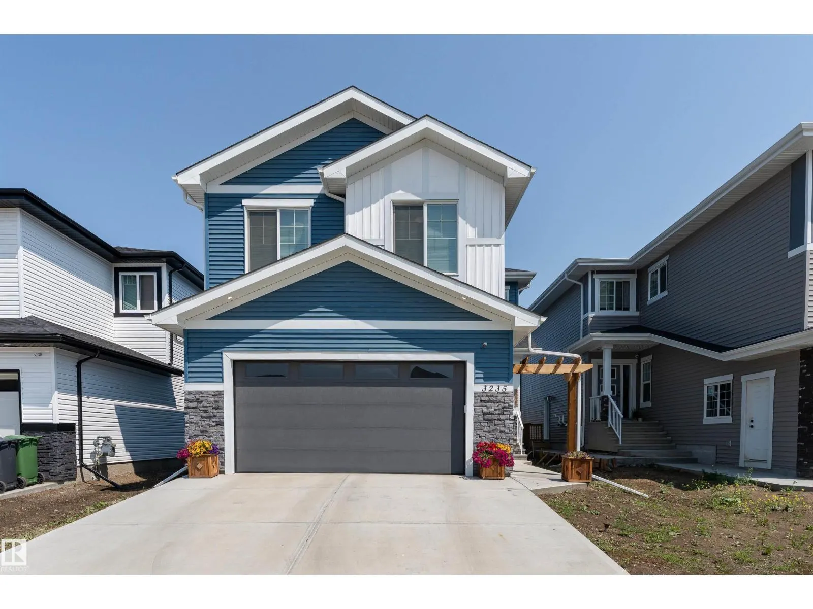 3235 PELERIN CR