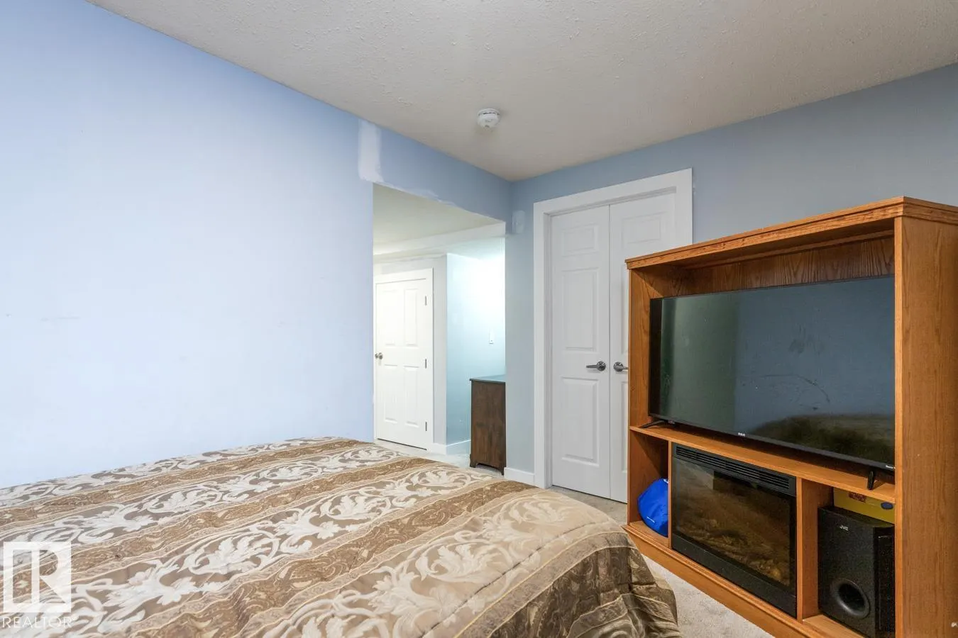 #31 3380 28A AV NW