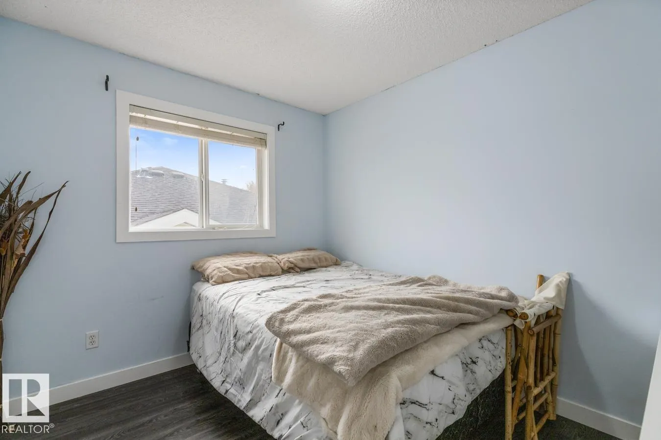 #31 3380 28A AV NW