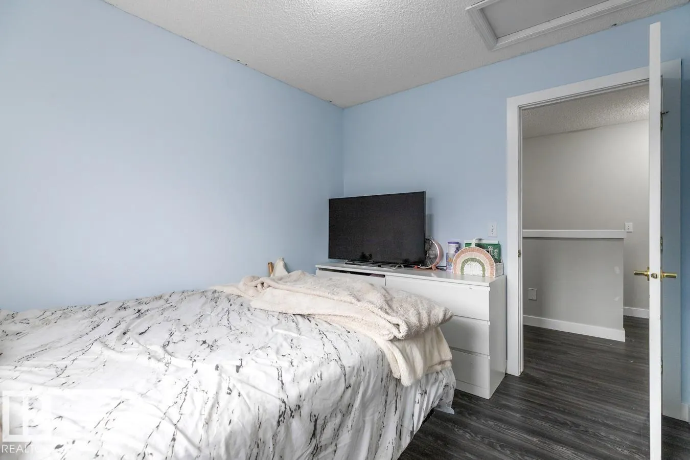 #31 3380 28A AV NW