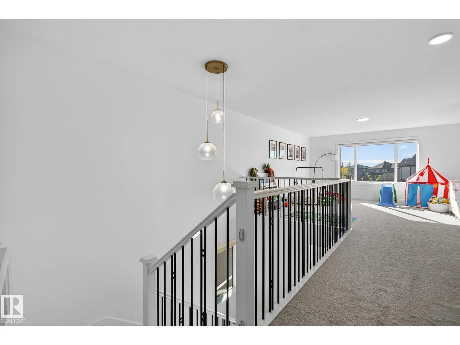9219 183 AV NW