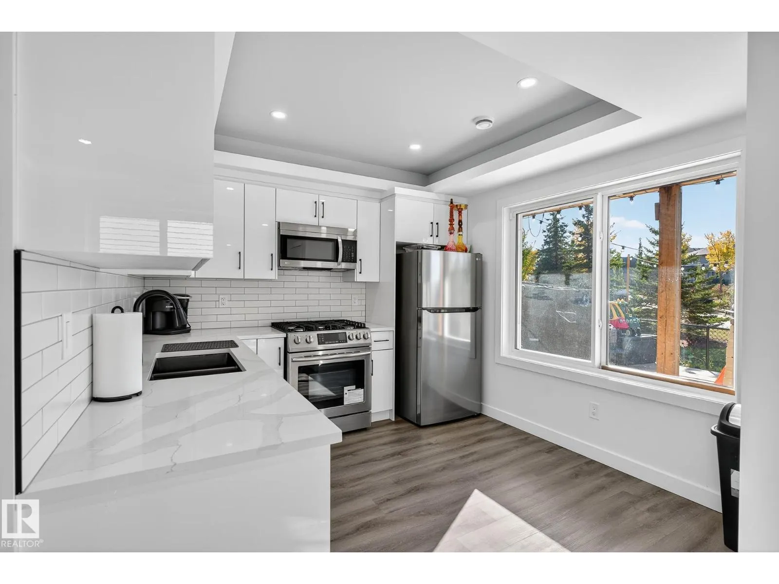 9219 183 AV NW
