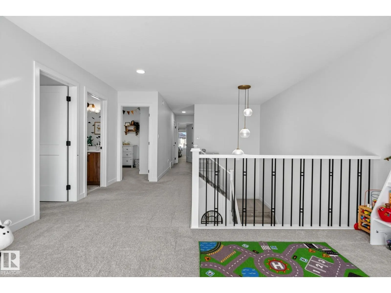 9219 183 AV NW