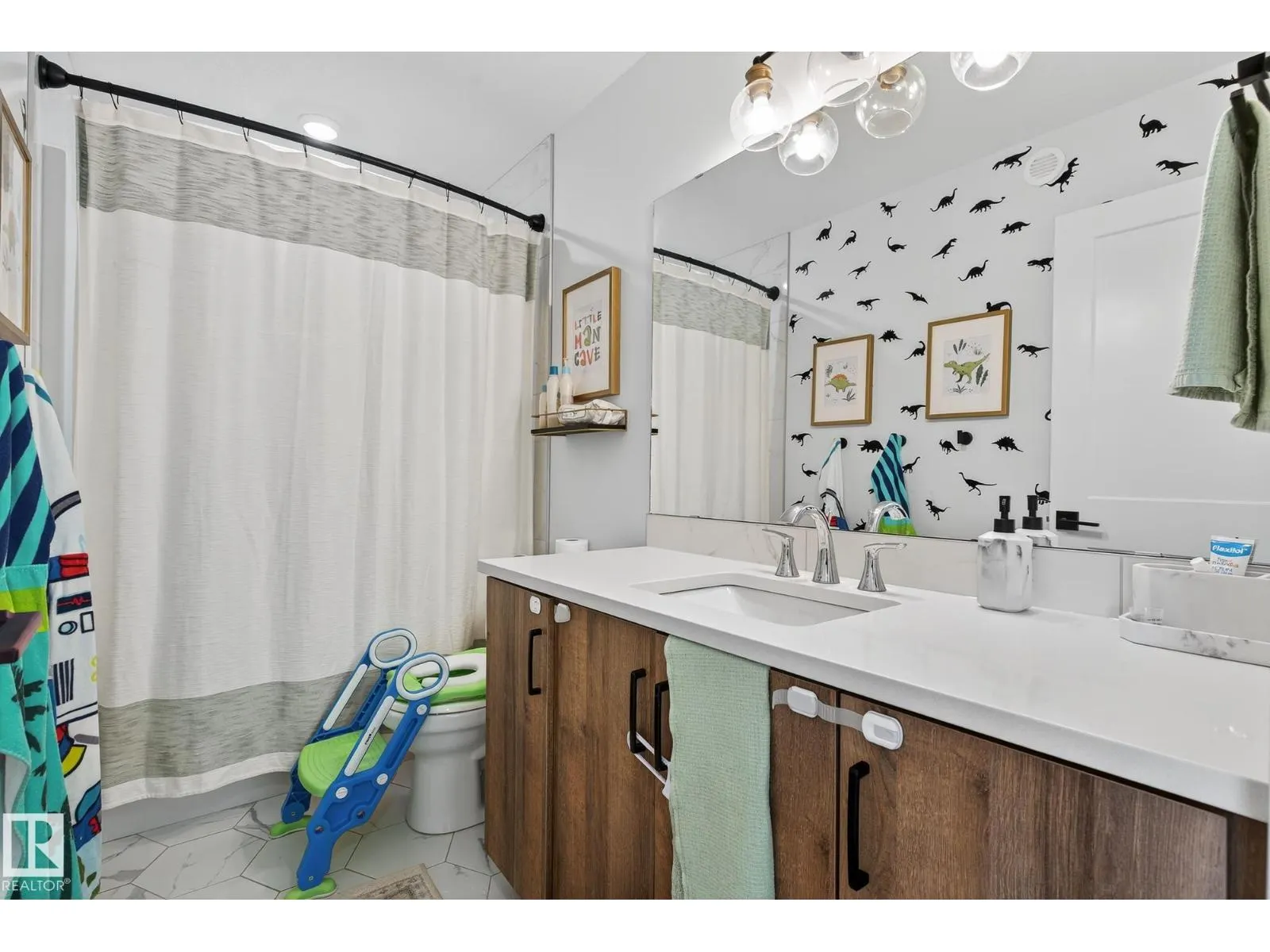 9219 183 AV NW
