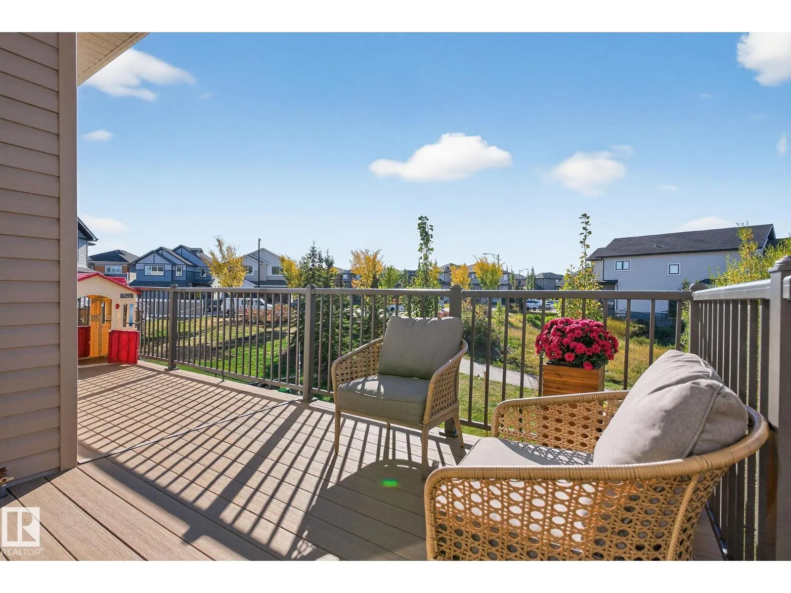 9219 183 AV NW