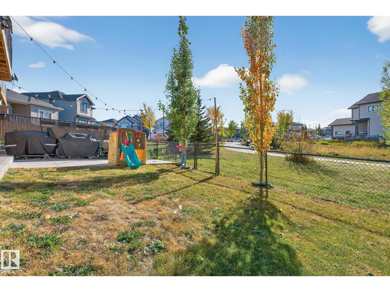 9219 183 AV NW