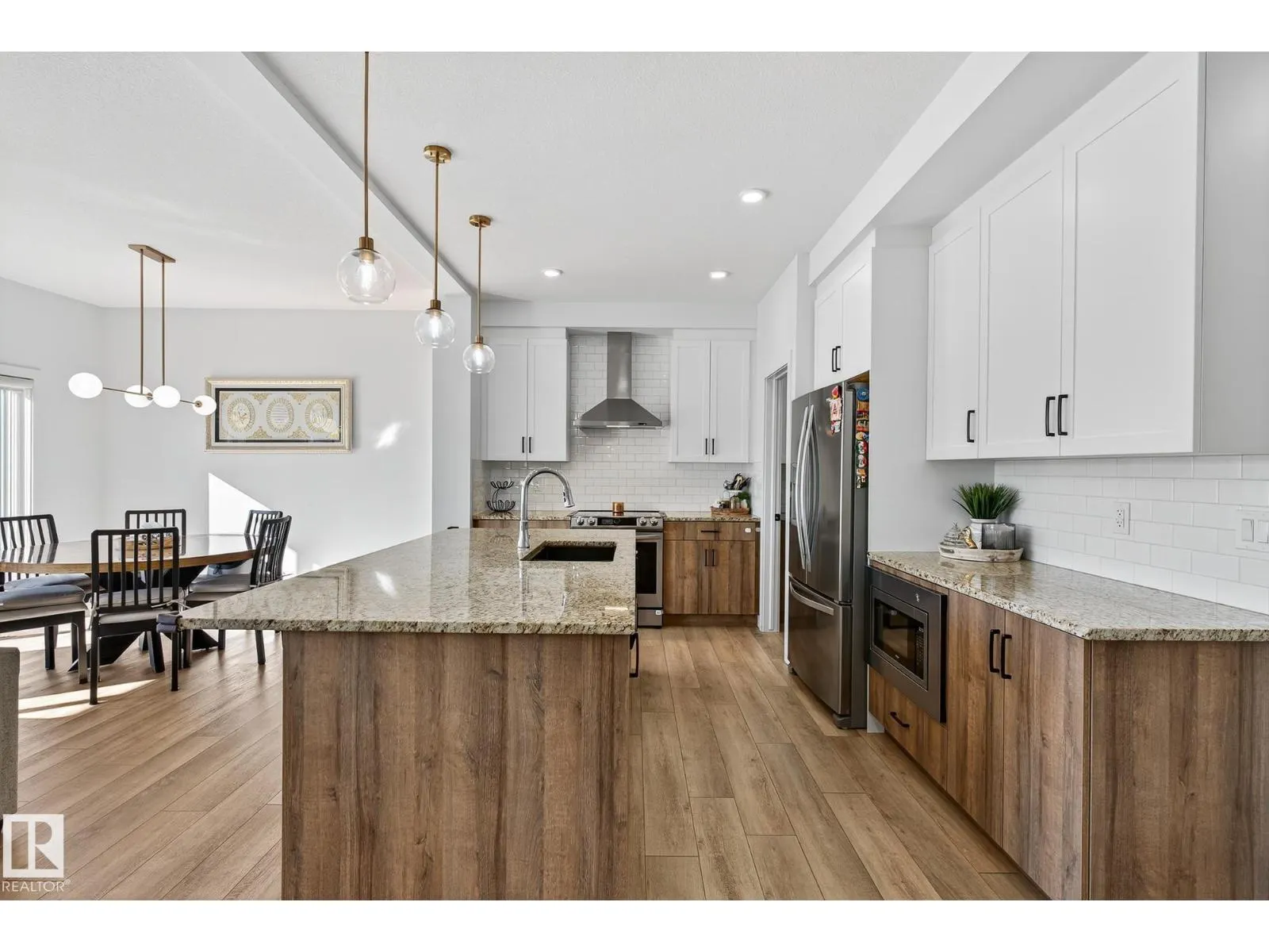 9219 183 AV NW